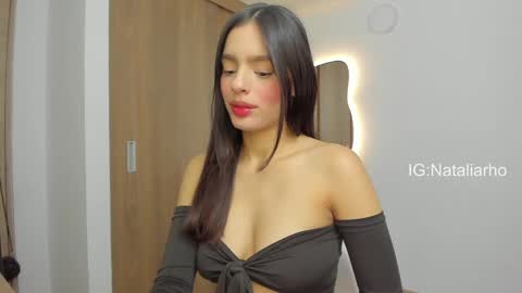 Snapshot of nicole_whitee chatting on 01-10-25, 02:13 N A T A L I A online show from 01-10-25, 02:13