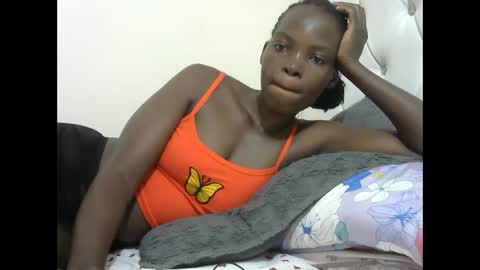 nicoleberry254 online show from 09-10-25, 12:27