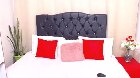 Nicole Chanel online show from 03-08-25, 03:17