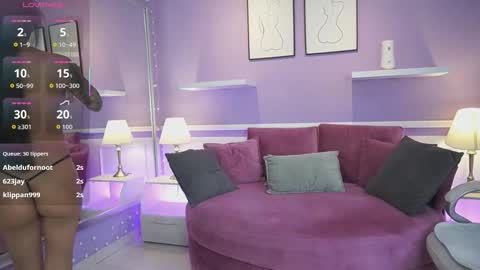 Nicole Crawft online show from 09-27-25, 07:08