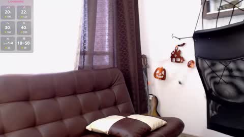 nicoledance69 online show from 10-17-25, 07:05