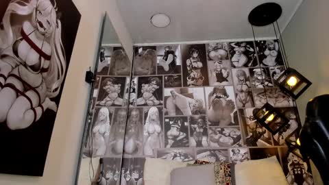 N i c o l e  online show from 01-14-25, 06:07