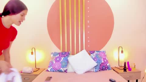 N i c o l e  online show from 02-02-25, 02:13