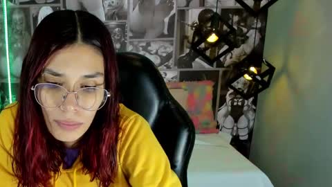 N i c o l e  online show from 02-09-25, 02:18