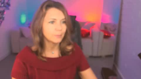 nicolehits online show from 10-10-25, 09:19