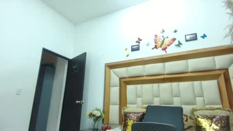 nicolejhonsonn online show from 07-16-26, 07:20