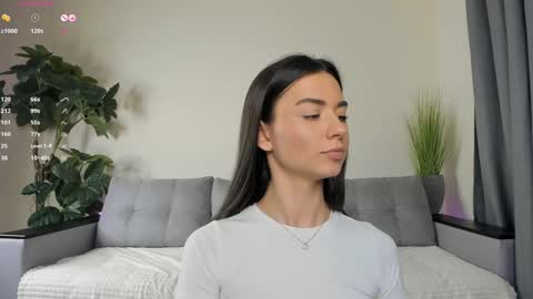 Dua Lipa online show from 12-08-24, 07:11