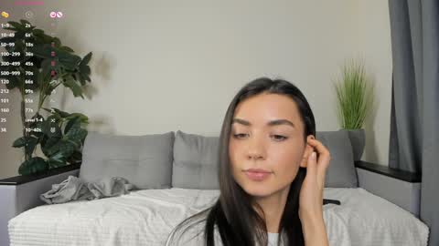 Dua Lipa online show from 12-12-24, 07:26