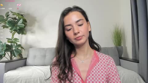 Dua Lipa online show from 01-30-25, 07:15