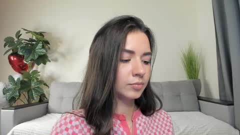 Dua Lipa online show from 03-03-25, 07:17