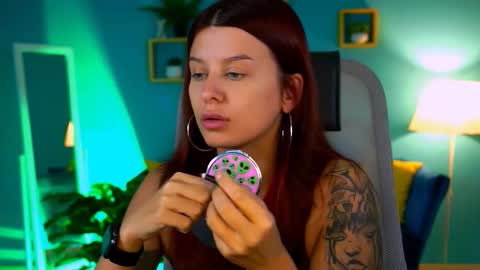 Snapshot of nicolemoonn chatting on 10-18-25, 09:21 online November 28 from 16 to 20 November 29 from 12 to 20 December 3 and 5 from 12 to 20 December 7 and 8 from 04 to 08 GMT online show from 10-18-25, 09:21