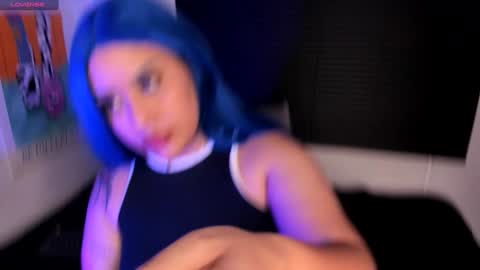 Snapshot of nicoleozzyy chatting on 12-18-24, 11:19 Nico online show from 12-18-24, 11:19