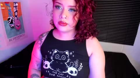 Snapshot of nicoleozzyy chatting on 02-23-25, 08:44 Nico online show from 02-23-25, 08:44