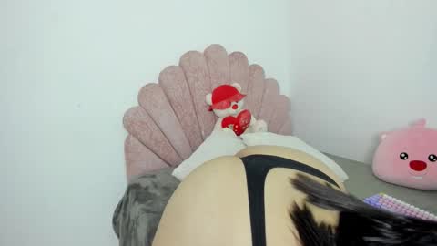 Snapshot of nicolesantana21 chatting on 11-11-25, 06:41 nicole santana online show from 11-11-25, 06:41