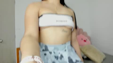 Snapshot of nicolesantana21 chatting on 11-12-25, 05:57 nicole santana online show from 11-12-25, 05:57