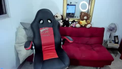 Snapshot of nicolettcolin chatting on 12-04-24, 02:20 Nicolettcolin online show from 12-04-24, 02:20