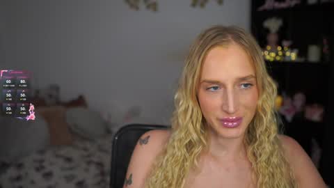 Snapshot of nicolette__shea_ chatting on 12-12-24, 02:00 nicolette__shea_ online show from 12-12-24, 02:00