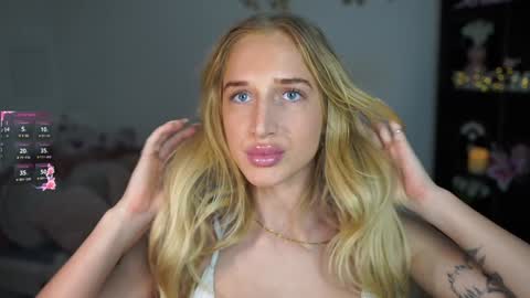 Snapshot of nicolette__shea_ chatting on 01-08-25, 02:03 nicolette__shea_ online show from 01-08-25, 02:03