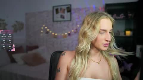 Snapshot of nicolette__shea_ chatting on 03-09-25, 01:59 nicolette__shea_ online show from 03-09-25, 01:59