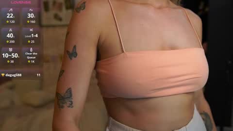 Snapshot of nicolette__shea_ chatting on 09-11-25, 09:09 nicolette__shea_ online show from 09-11-25, 09:09