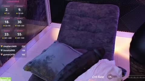 Nicoll  Independent model online show from 12-12-24, 08:25