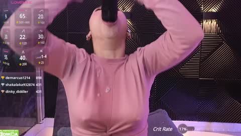 Nicoll  Independent model online show from 12-14-24, 06:41