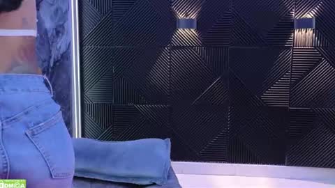 Nicoll  Independent model online show from 03-12-25, 05:17