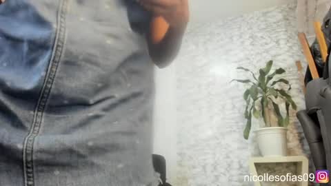 nicolle4 online show from 04-08-26, 12:43