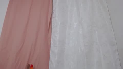 Snapshot of nicolle_gomes chatting on 09-22-25, 05:09 nicolle gomes online show from 09-22-25, 05:09