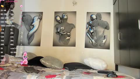 nicolle_hanks1 online show from 03-09-25, 01:25