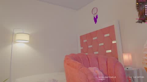Snapshot of nicolle_mitchelle chatting on 03-08-25, 01:57  NEW instagram nicollemitchelle online show from 03-08-25, 01:57