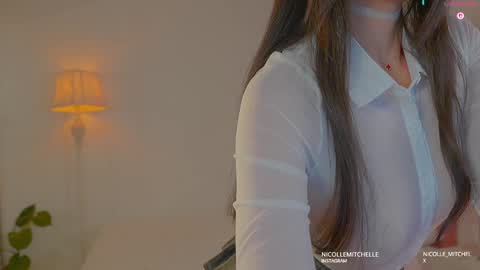 Snapshot of nicolle_mitchelle chatting on 09-12-25, 10:48  NEW instagram nicollemitchelle online show from 09-12-25, 10:48