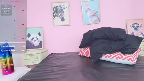 Snapshot of nicollelima chatting on 01-11-25, 10:29 Nicolle Lima online show from 01-11-25, 10:29