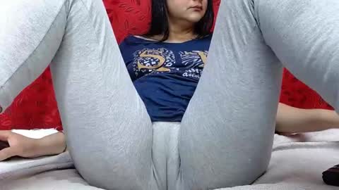 NICOLLE online show from 10-06-25, 10:29