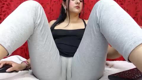 NICOLLE online show from 05-19-26, 10:27
