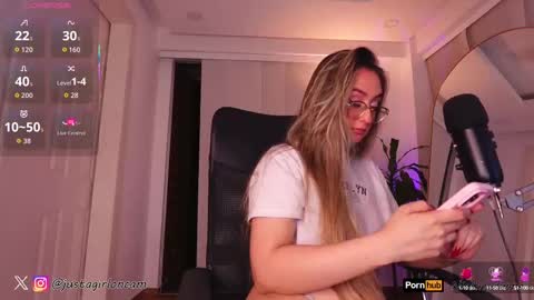 Nicollet online show from 09-20-25, 01:50