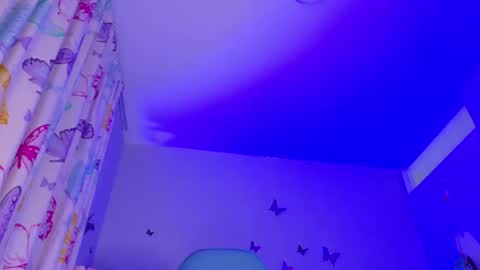 Snapshot of nicolletaylorq chatting on 05-29-26, 03:37 Nicolle Miley online show from 05-29-26, 03:37