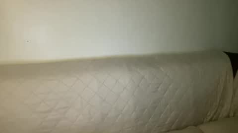 Snapshot of nicollete_snow chatting on 11-18-25, 04:00 NIC 333 online show from 11-18-25, 04:00