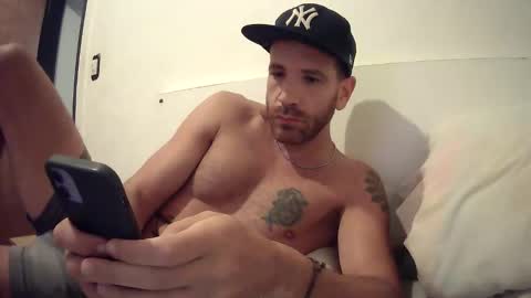 Snapshot of nicolove4272 chatting on 04-09-26, 05:40 nicolove4272 online show from 04-09-26, 05:40