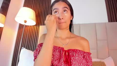 Snapshot of nicolqueen_ chatting on 04-30-26, 11:16 NICOL online show from 04-30-26, 11:16