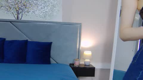 Snapshot of nicolros chatting on 12-05-25, 10:02 NicolRos online show from 12-05-25, 10:02