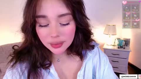 Nicol online show from 10-18-25, 01:19