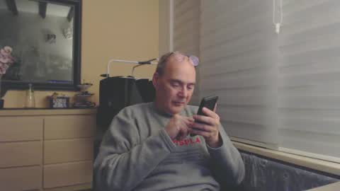 Snapshot of nightkeeper63 chatting on 01-20-25, 01:18 nightkeeper63 online show from 01-20-25, 01:18