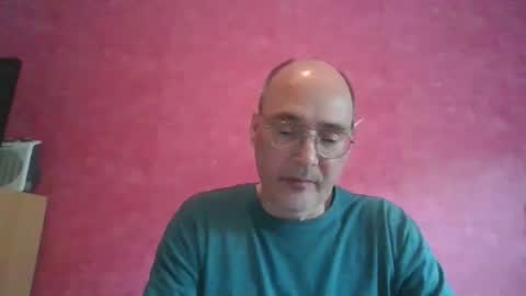 Snapshot of nightkeeper63 chatting on 05-10-26, 05:29 nightkeeper63 online show from 05-10-26, 05:29