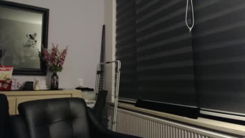 Snapshot of nightkeeper63 chatting on 06-01-26, 10:33 nightkeeper63 online show from 06-01-26, 10:33
