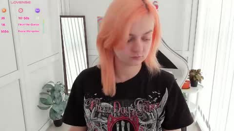 Bestie online show from 05-18-26, 12:22