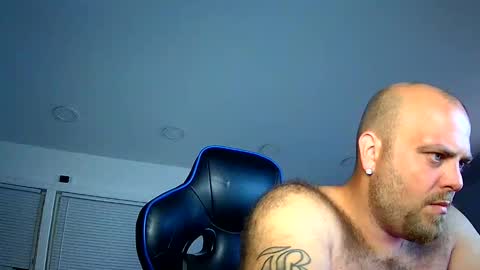 Snapshot of nightlifecouple chatting on 09-17-25, 02:57 nightlifecouple online show from 09-17-25, 02:57