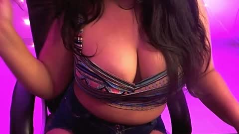 Snapshot of nightqueen107446 chatting on 03-04-25, 11:29 nightqueen107446 online show from 03-04-25, 11:29