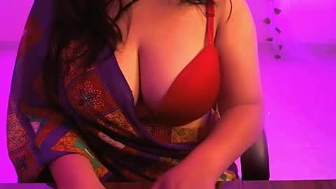 Snapshot of nightqueen107446 chatting on 03-06-25, 11:25 nightqueen107446 online show from 03-06-25, 11:25