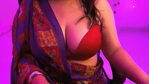 Snapshot of nightqueen107446 chatting on 03-10-25, 11:10 nightqueen107446 online show from 03-10-25, 11:10